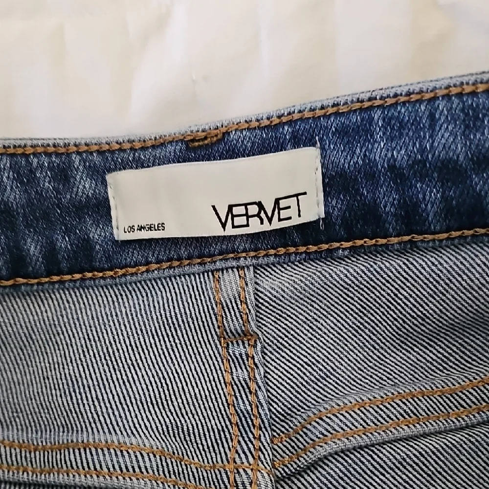 Vervet Medium Wash High Waisted Flare Leg Jeans Womens Size 28 - Picture 6 of 7